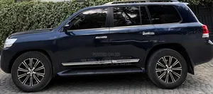 Toyota Land Cruiser 2017