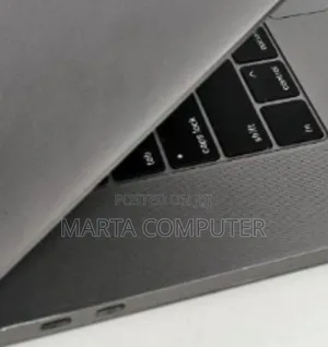 Photo - New Laptop Apple MacBook Pro 2019 16GB Intel Core I9 SSD 512GB