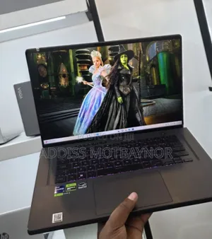 New Laptop Asus ROG Zephyrus G15 16GB Intel Core I7 SSD 1T