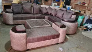 Photo - Heritage Haven With Table