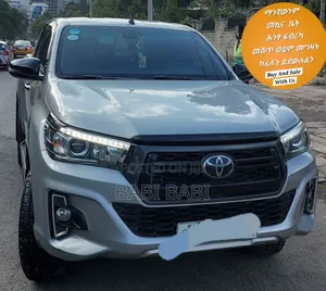 Toyota Hilux 2020 Silver