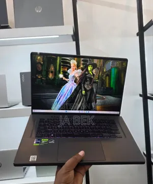 New Laptop Asus ROG Zephyrus G16 16GB Intel Core I9 SSD 1T