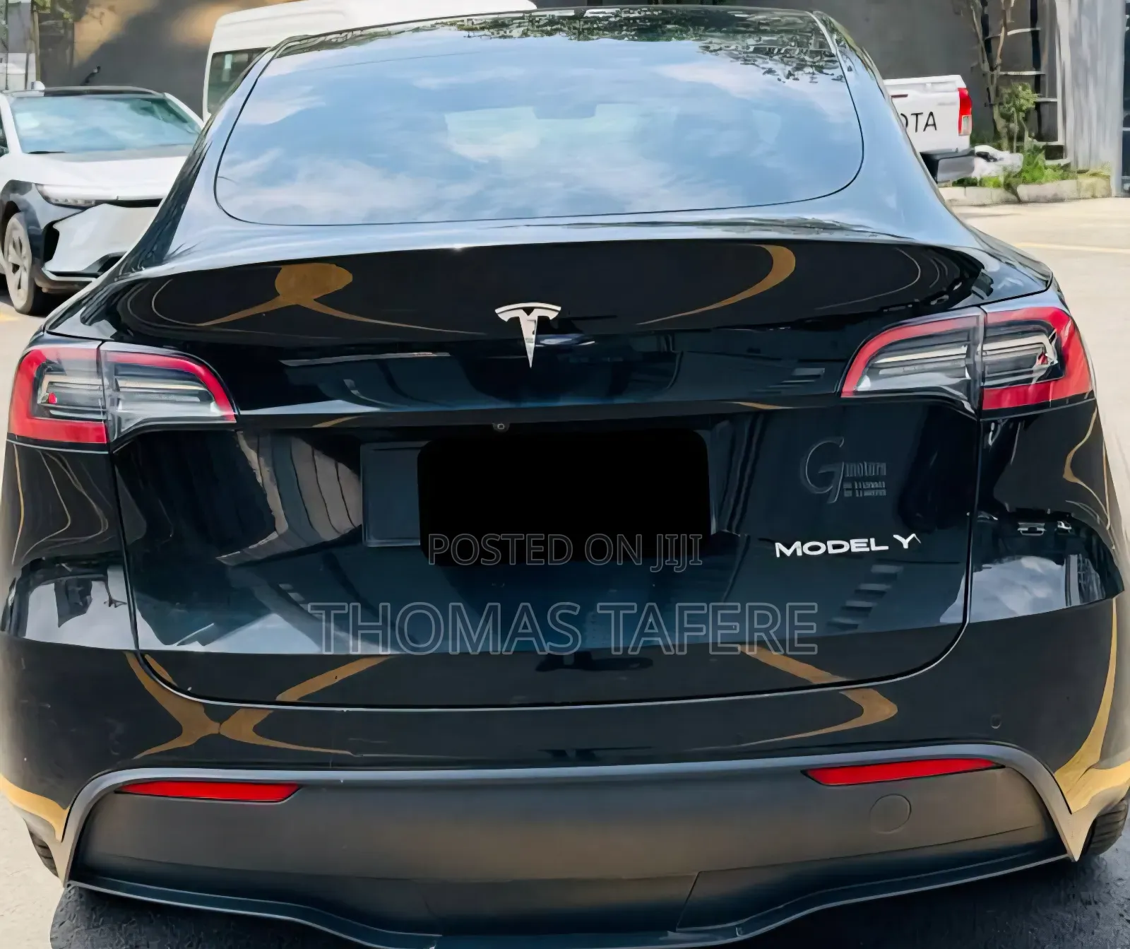 Tesla Model Y 2024