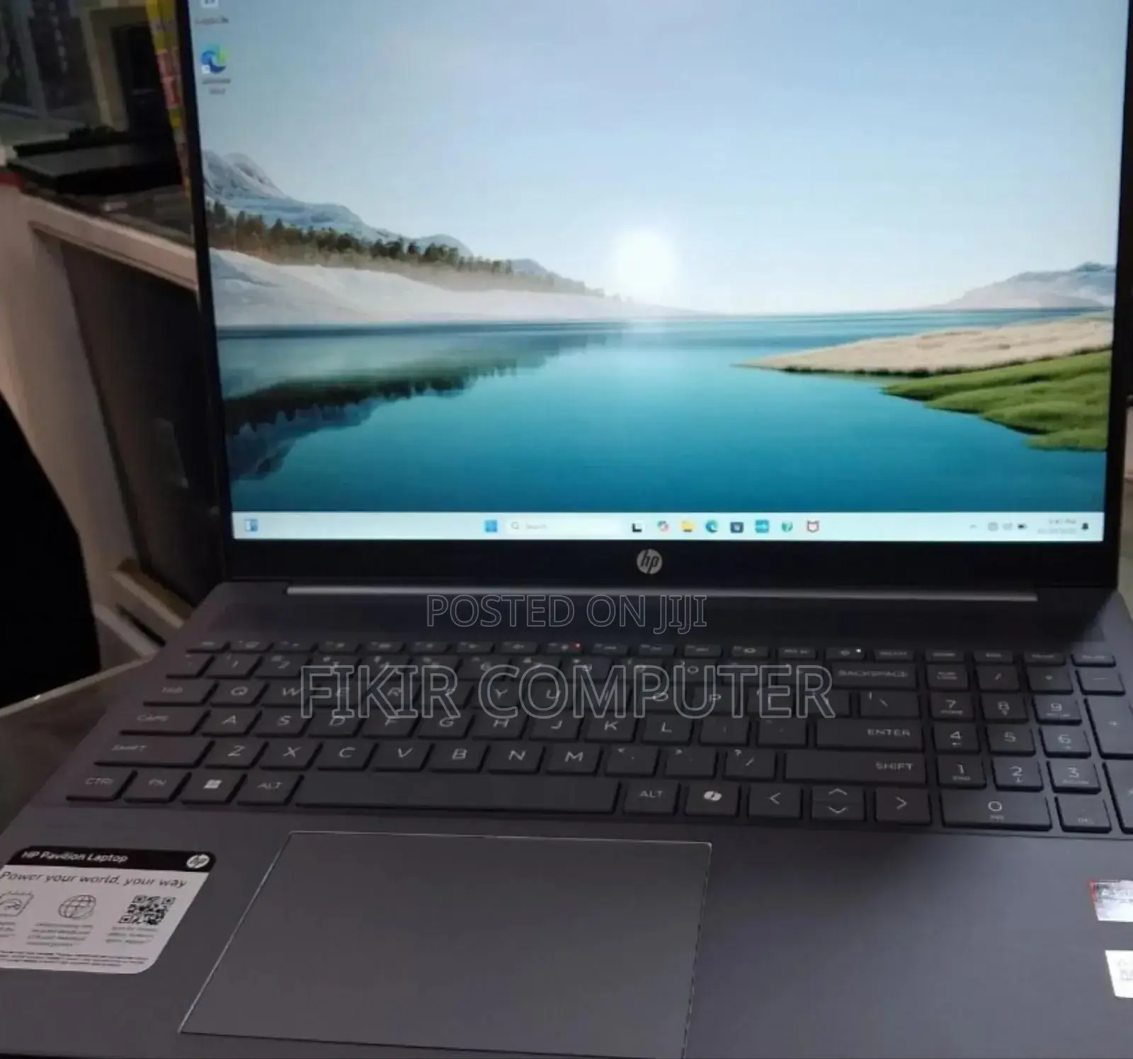New Laptop HP Pavilion 15 8GB AMD Ryzen 5 SSD 512GB