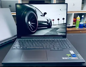 New Laptop Lenovo Y70 24GB Intel Core I7 SSD 1T