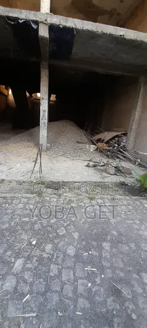 7bdrm House in Yoba, Akaky Kaliti for sale