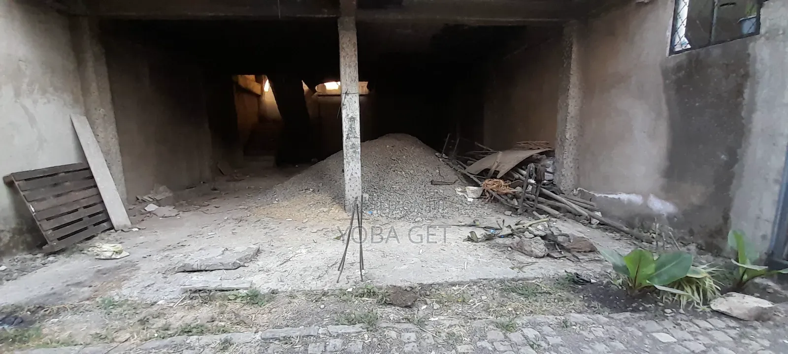 7bdrm House in Yoba, Akaky Kaliti for sale