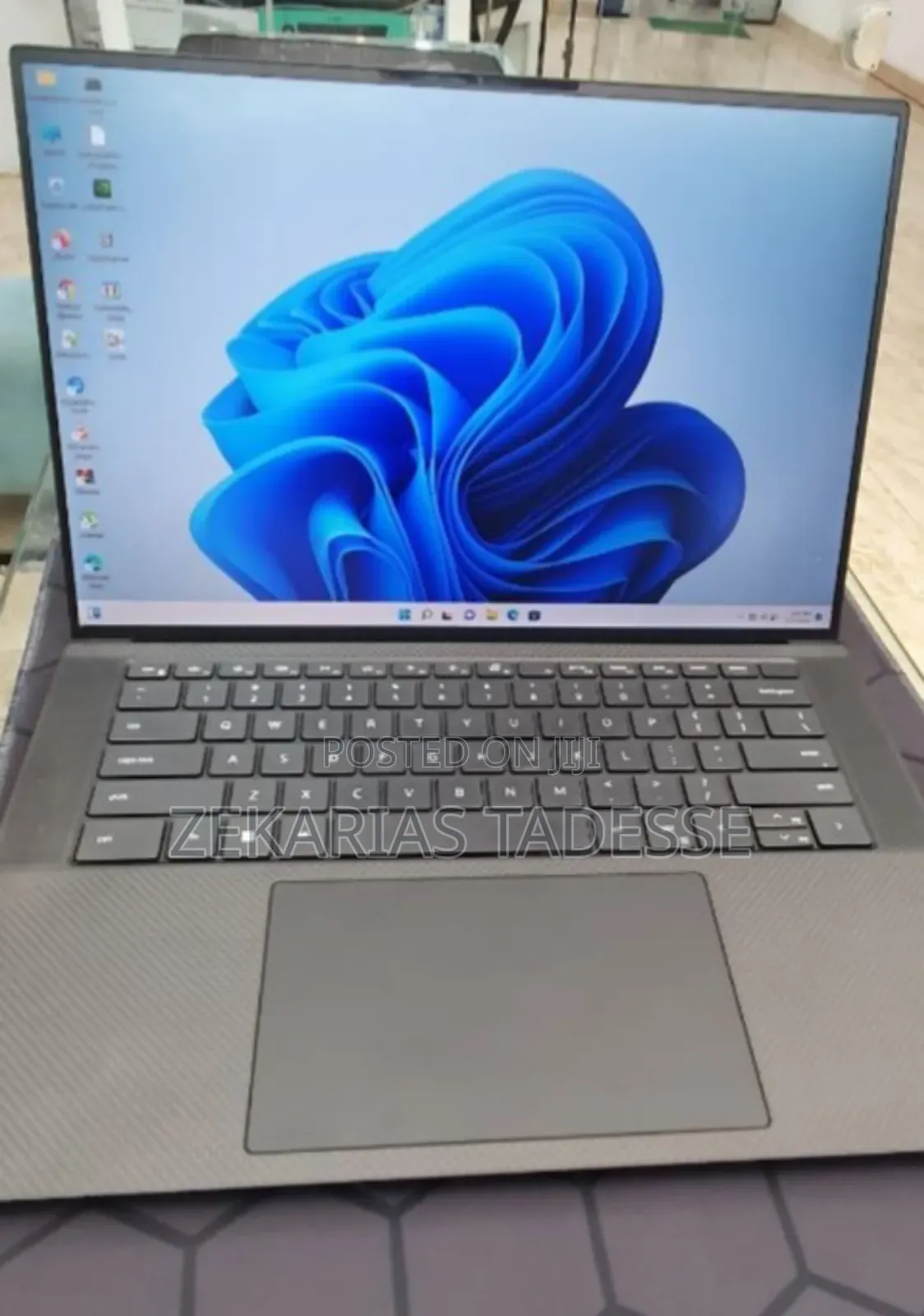 New Laptop Dell Precision 5570 16GB Intel Core I7 SSD 512GB