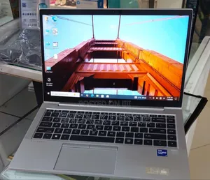 New Laptop HP EliteBook 840 G8 16GB Intel Core I7 SSD 512GB