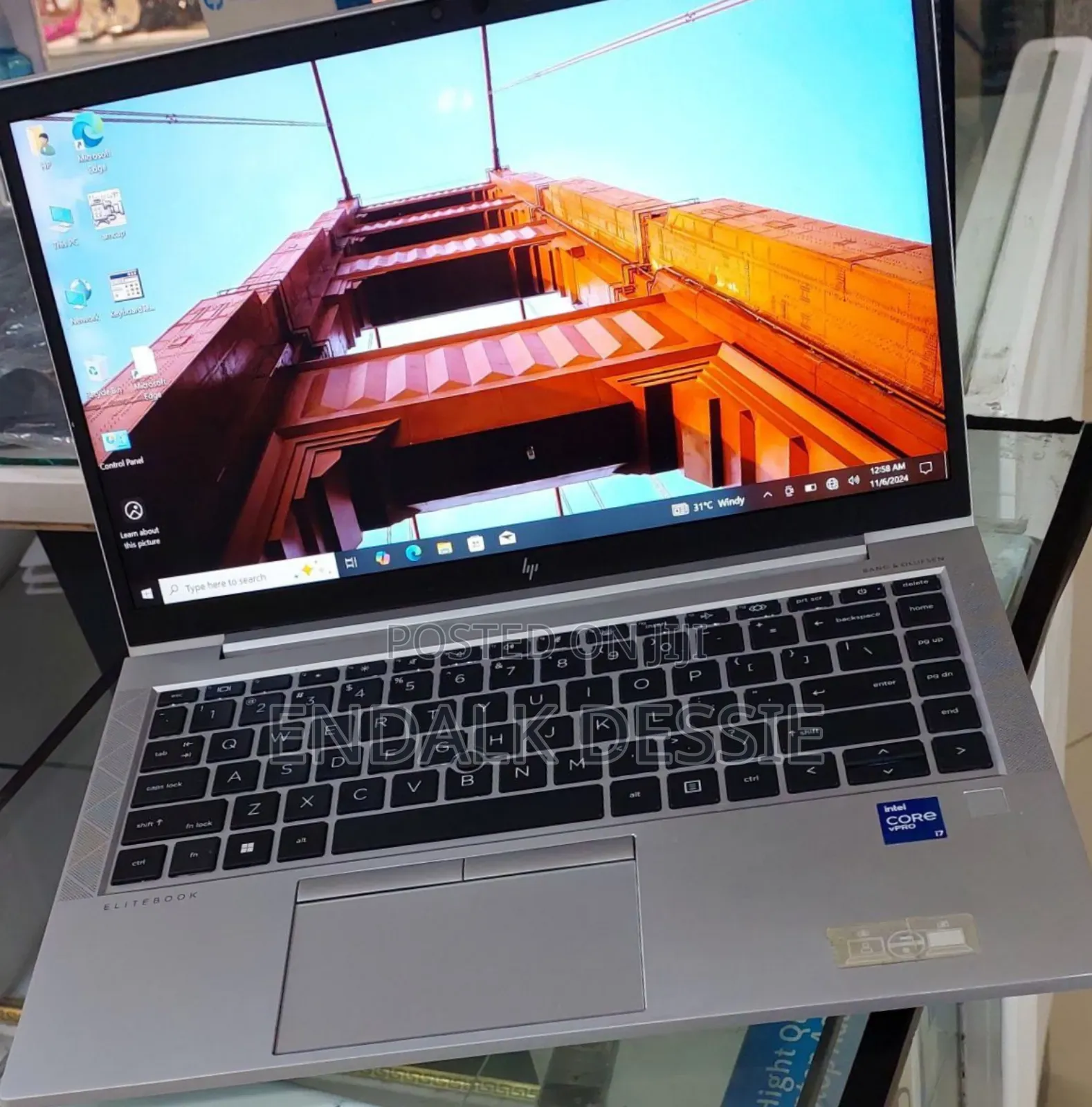 New Laptop HP EliteBook 840 G8 16GB Intel Core I7 SSD 512GB