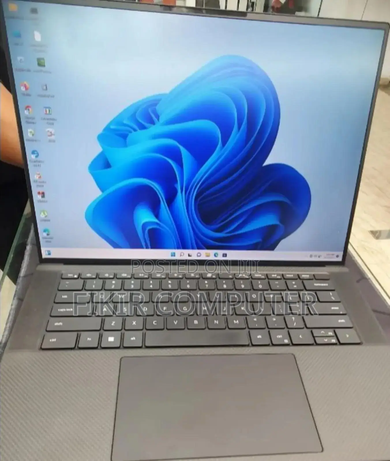 New Laptop Dell Precision 5570 16GB Intel Core I7 SSD 512GB