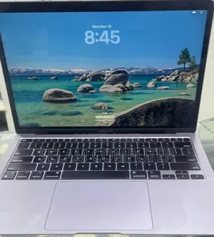 New Laptop Apple MacBook Pro M1 8GB Apple M1 SSD 256GB