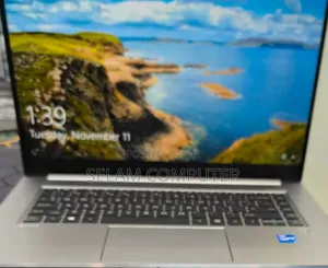 New Laptop HP ZBook Studio G3 32GB Intel Core I7 SSD 512GB