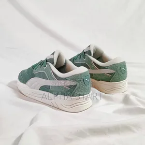  Puma- 180 Corduroy Green Sneakers 
 
Size #40_43