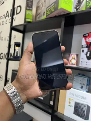 Photo - New Apple iPhone 16 Pro 128 GB White