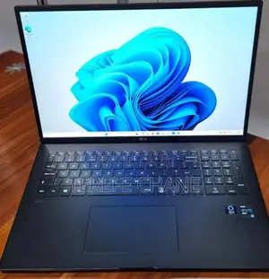 New Laptop Asus Creator Q540 2GB Intel Core I7 SSD 32GB