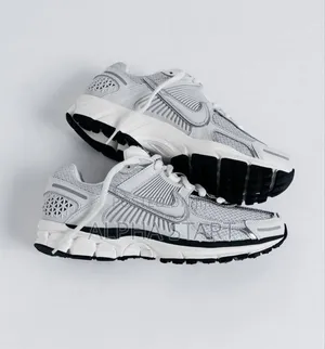 #Nike Vomero Metalic Silver for You