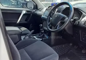 Toyota Land Cruiser Prado 2018 White