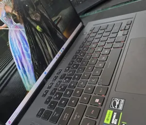 New Laptop Asus ROG Zephyrus G16 16GB Intel Core I9 SSD 1T