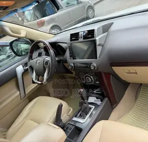 Toyota Land Cruiser Prado 2015 Off white