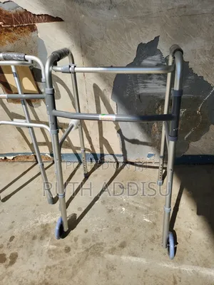 Photo - Medical Walker鳵你brand New Stainless Walker肌膚a in One Elderly Walker