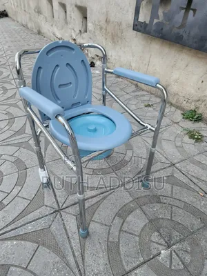 Photo - Commode Chair Brand New段考stainless Commode Chair段子commode Chairedical