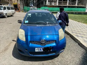 Photo - Toyota Yaris 2008 Blue