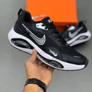 Photo - Nike Zoom Max