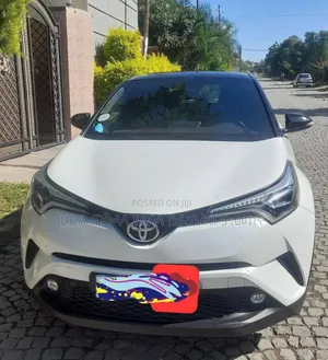 Toyota C-HR 2020 Ivory