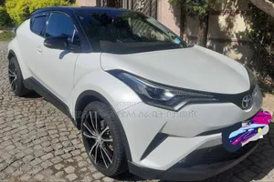 Photo - Toyota C-HR 2020 Ivory