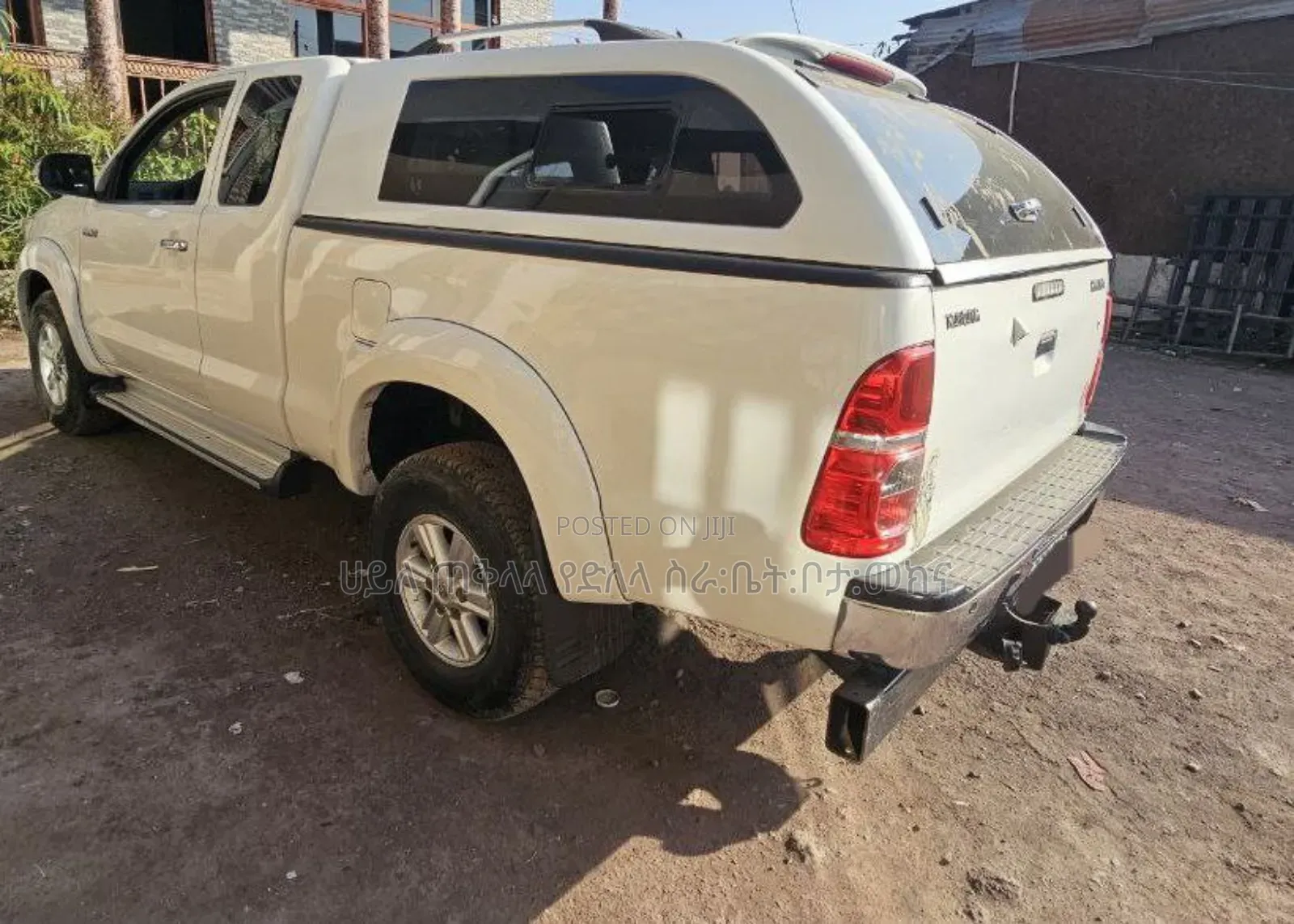 Toyota Hilux 2012 Ivory
