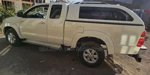 Toyota Hilux 2012 Ivory