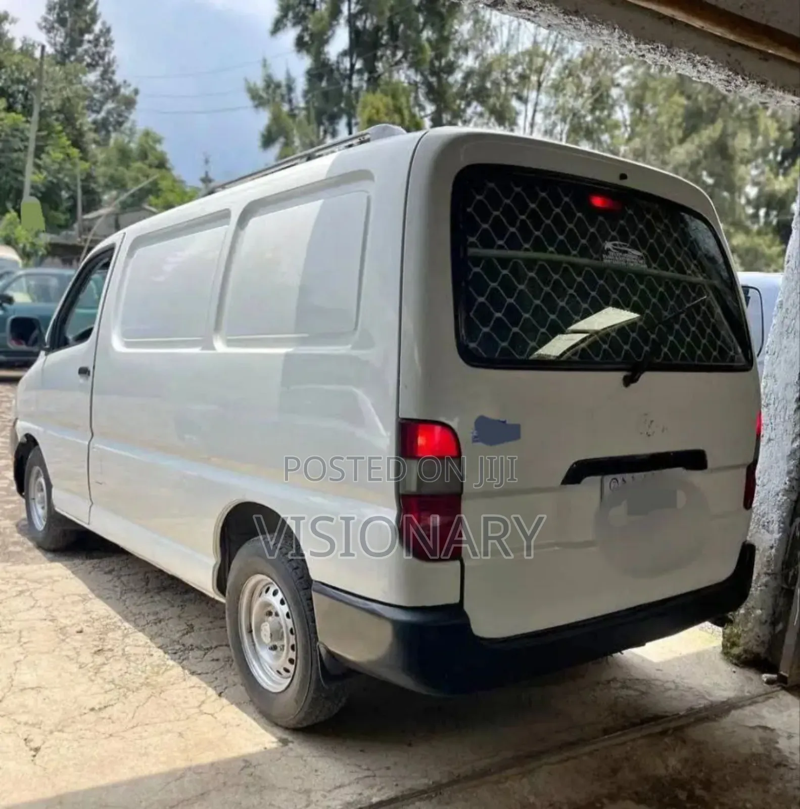 Toyota HiAce 2008 White