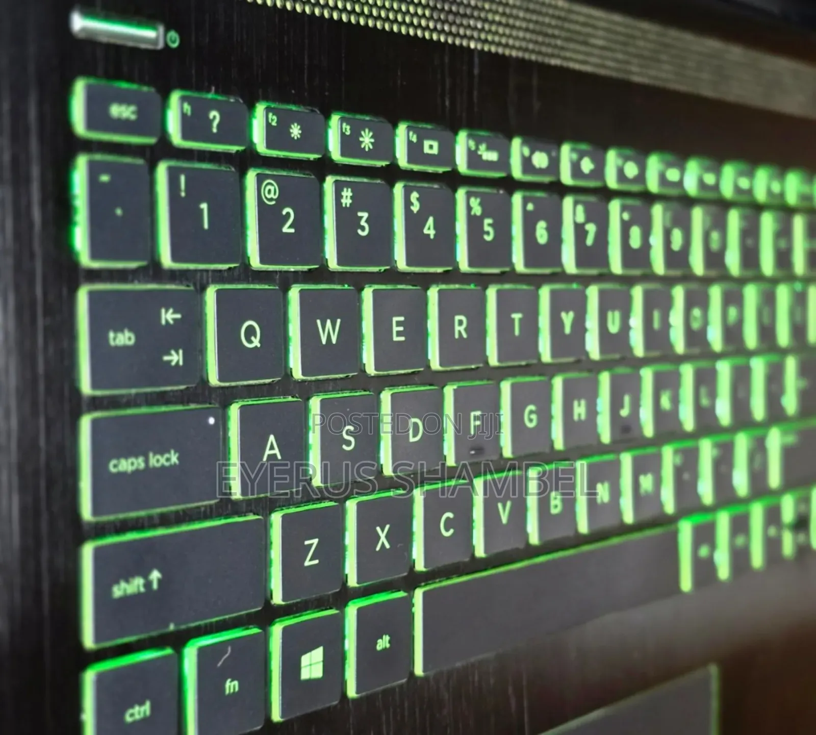 New Laptop HP Pavilion 10 8GB Intel Core I5 HDD 1T