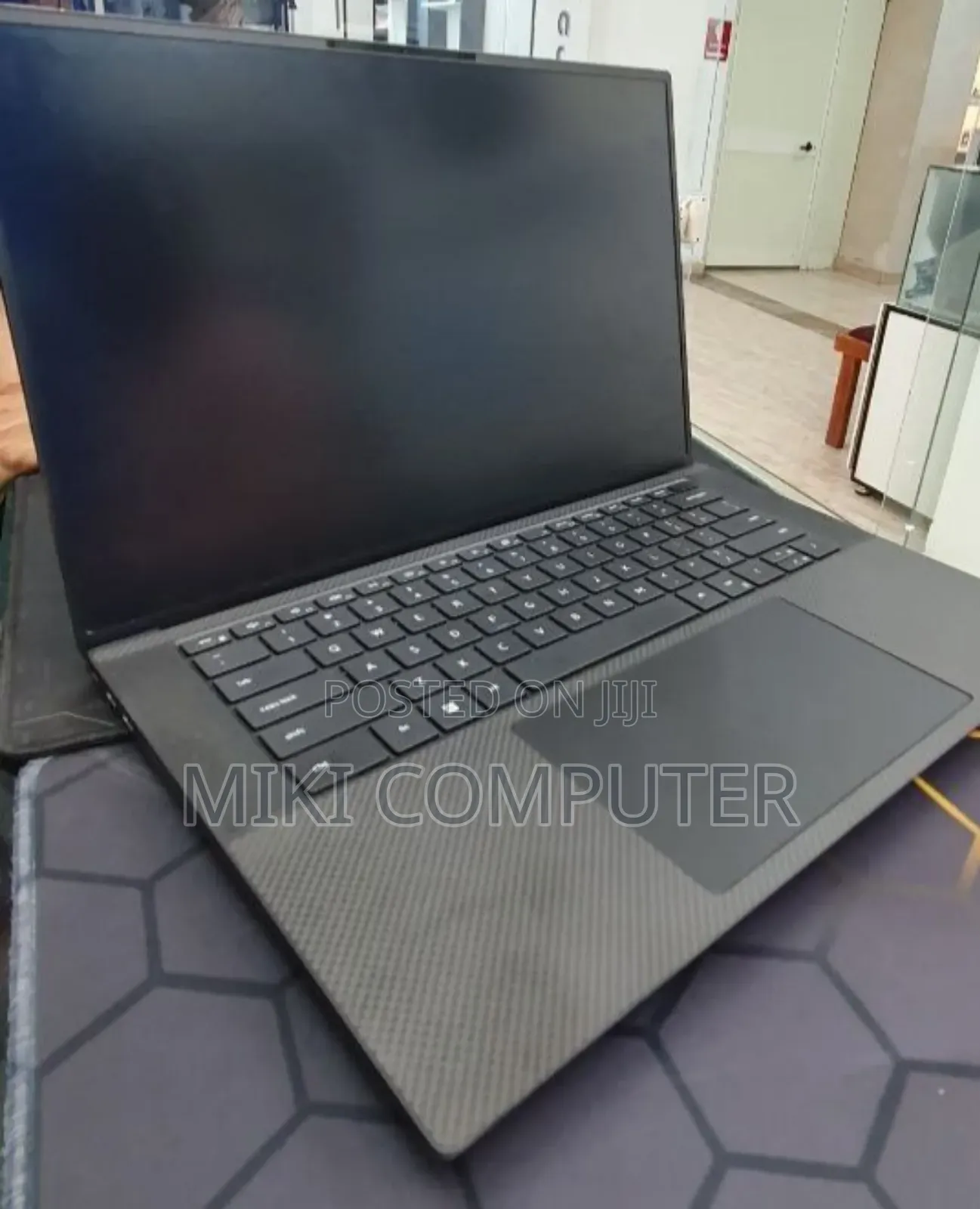 New Laptop Dell Precision 5570 16GB Intel Core I7 SSD 512GB