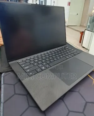 New Laptop Dell Precision 5570 16GB Intel Core I7 SSD 512GB