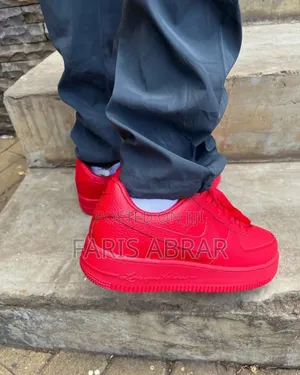 Nike Air Force 1 Nokta