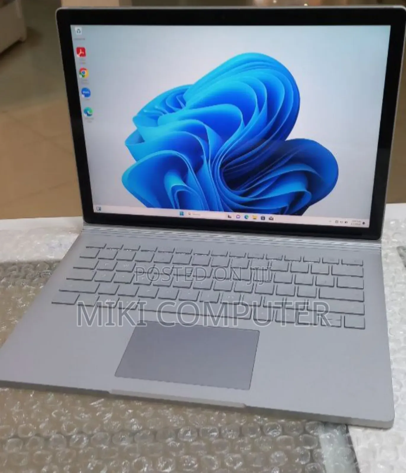 New Laptop Microsoft Surface 16GB Intel Core I7 SSD 256GB