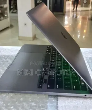 New Laptop Apple MacBook Pro M1 16GB Intel SSD 256GB