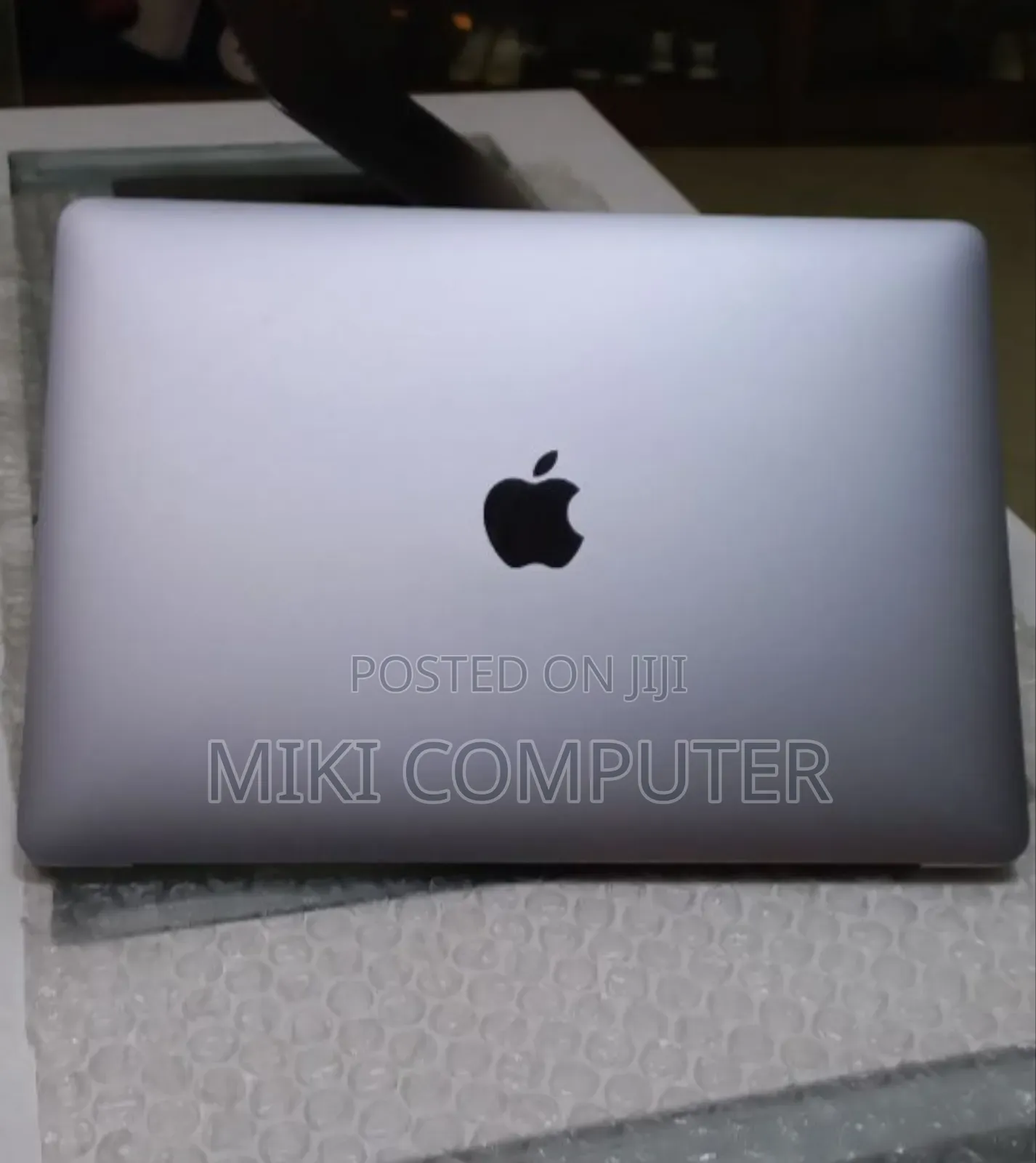 New Laptop Apple MacBook Pro M1 16GB Intel SSD 256GB