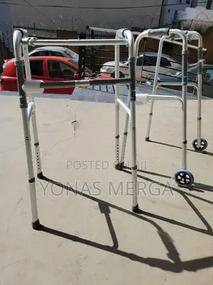 Photo - Walker With 5" Wheels臣暡those Recovering From Injury/Surgery屘卌walker