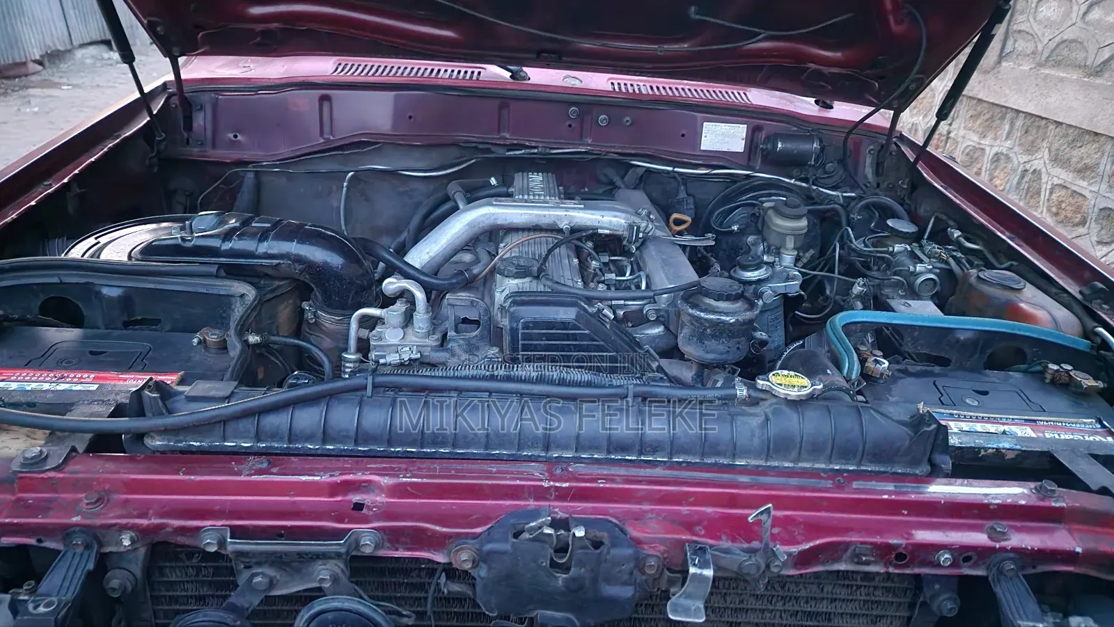 Toyota Land Cruiser 1992 Red