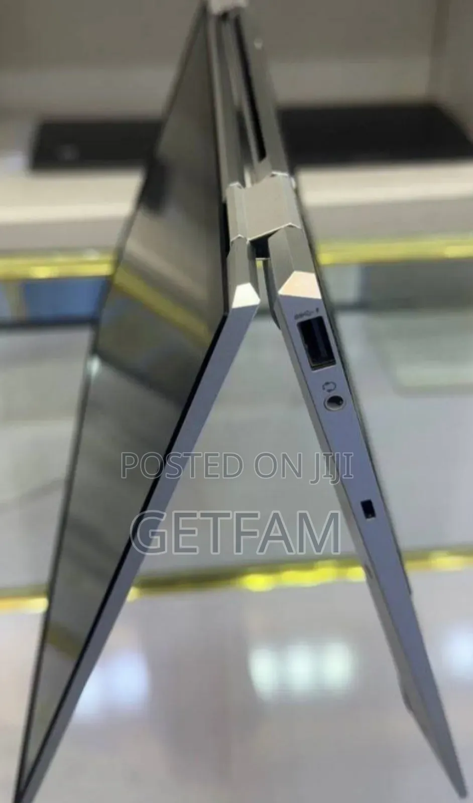 New Laptop HP EliteBook 1040 G8 16GB Intel Core i7 SSD 512GB