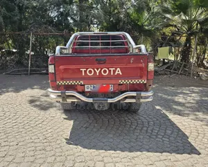 Toyota Hilux 2000