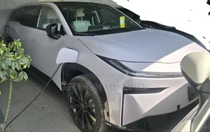 Photo - New Toyota bZ3 2025 Gray