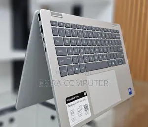 New Laptop HP OmniBook 5 Flip 16GB Intel Core 7 SSD 512GB