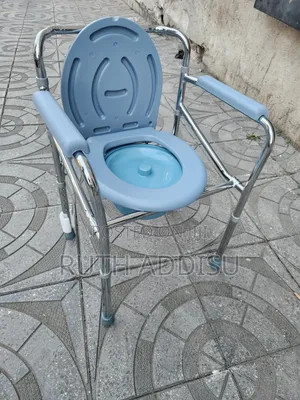 Photo - Toilet Chair九龍commode Chair𡯁你toilet Chair夷狄toilet Chair九月commode Chai