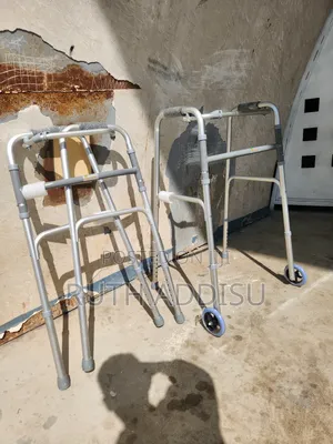 Amazing Walker延續walker然後stainless Walker胺你almunium Walker延誤walker