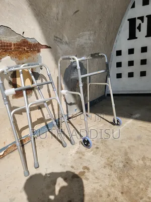 Photo - Almunium Heavy Duty Walker軍事walker然則walker亿我walker慺你walker會刈walker New