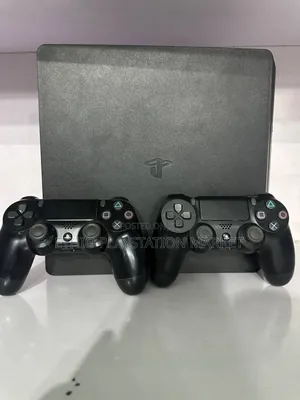 Photo - Playstation 4 Slim(5 Games ያለው እና በሲዲ የሚሰራ)